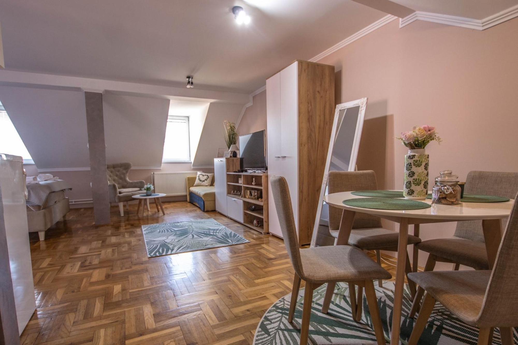 Garden Apartment Суботица Екстериор снимка